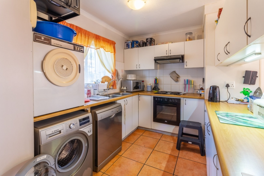 2 Bedroom Property for Sale in Hartenbos Central Western Cape